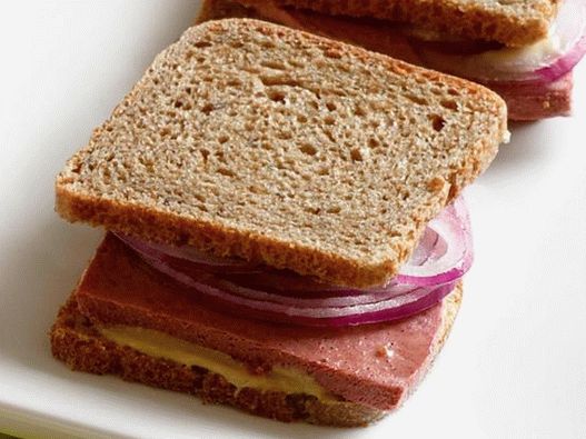 19. Zwiebel-Leberwurst-Sandwich