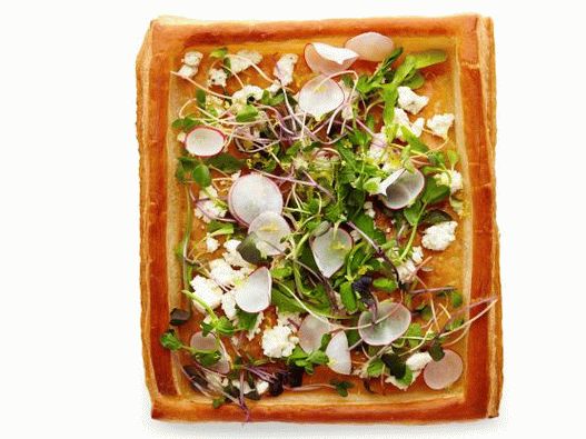 Frühlingskuchen mit Kräutern