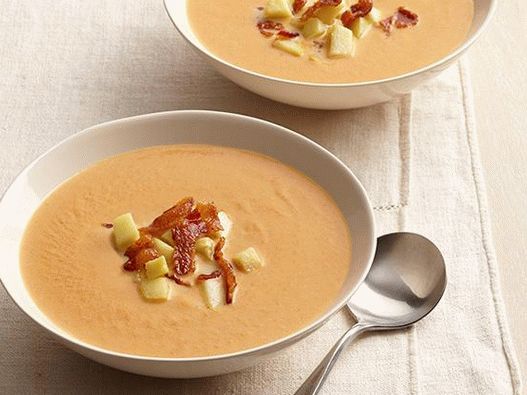 2. Suppe mit Apfel und Speck