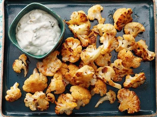 Nr. 34: Blumenkohlbüffel mit Blauschimmelkäsedip Nr. 34: Blumenkohlbüffel mit Blauschimmelkäsedip