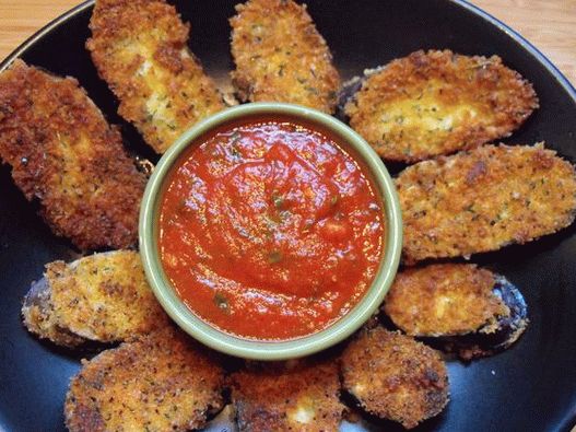 Foto von frittierten Auberginen