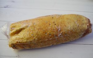 Pfannkuchenrolle mit Mohn