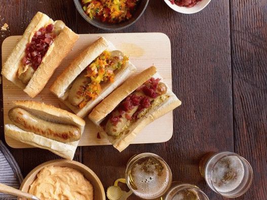Foto Bratwurst mit Bier