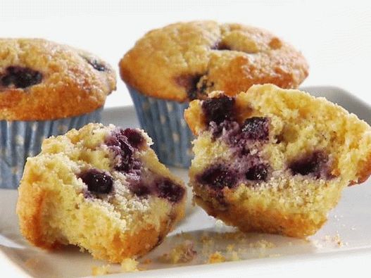 Photo Blueberry Kefir Muffins mit Maismehl Photo Blueberry Kefir Muffins mit Maismehl