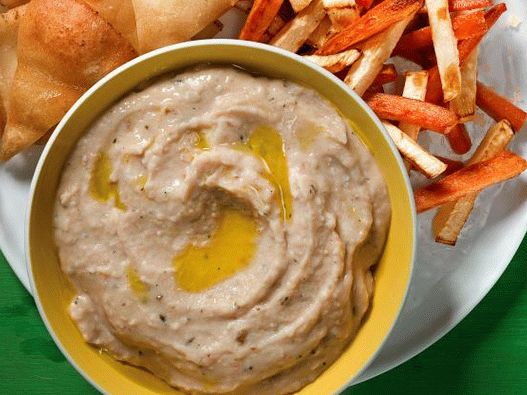 Photo Knoblauch Dip Sauce mit Bohnen