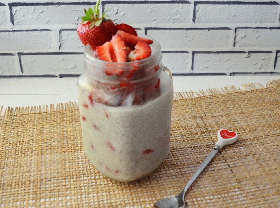 Chia Erdbeerpudding