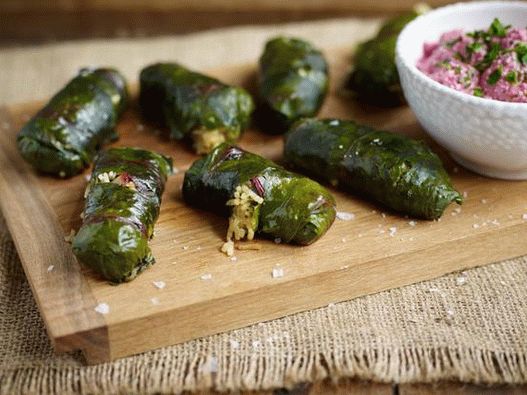 Foto von Dolma (gefüllte Weinblätter)