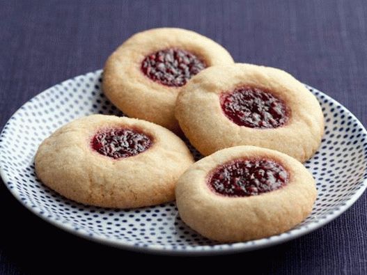 Foto hausgemachte Shortbread Cookies mit Marmelade