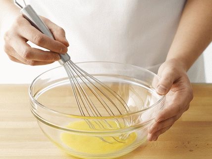 Hausgemachte pasteurisierte Ei-Mayonnaise Hausgemachte pasteurisierte Ei-Mayonnaise
