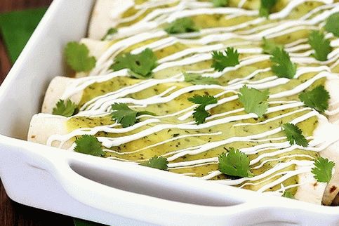 Foto von Enchiladas mit Hähnchen-Avocado-Physalis-Sauce
