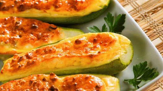 Foto Gefüllte Zucchini Boote
