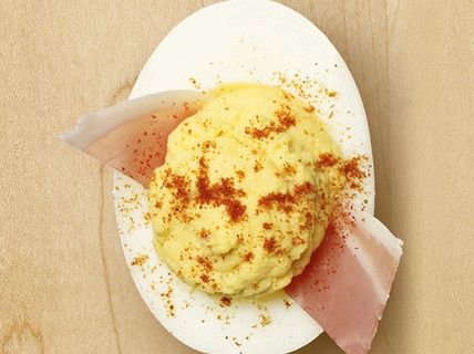 Foto Gefüllte Eier in Spanisch