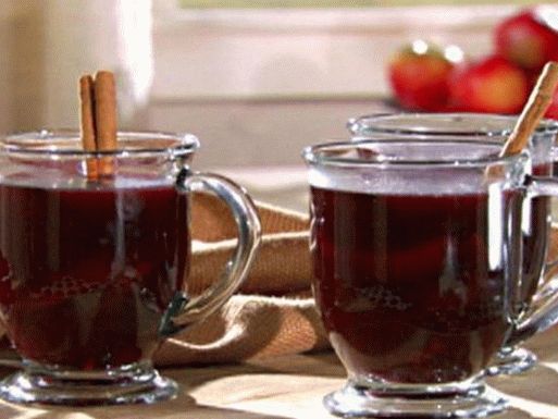 Foto von Glühwein mit spanischem Wein