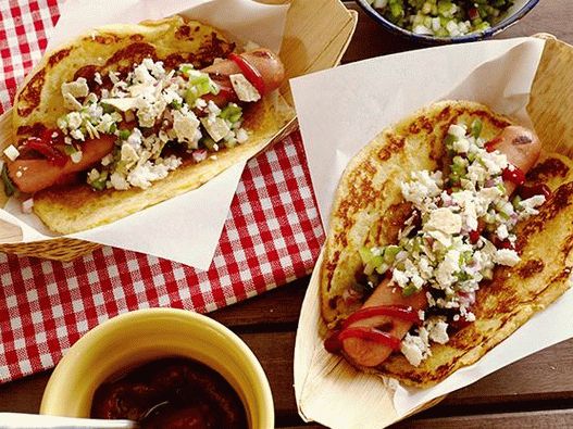 Foto von einem Hot Dog von der Strandpromenade