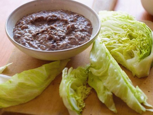 Foto von schwarzen Bohnen Hummus