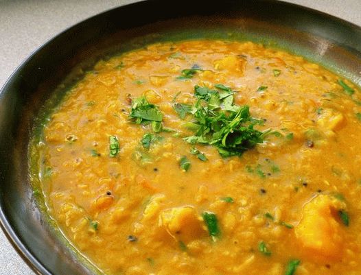 Foto von Indian Summer Eintopf aus Muskatnuss, Kokos und Linsen