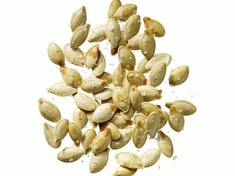 Schritt für Schritt Foto Rezept für die Zubereitung von Kürbiskernen zu Hause