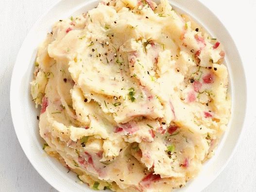Photo Kartoffelpüree mit Kefir und Dill