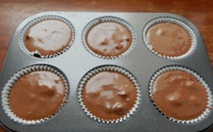 Cupcakes mit Kirsche
