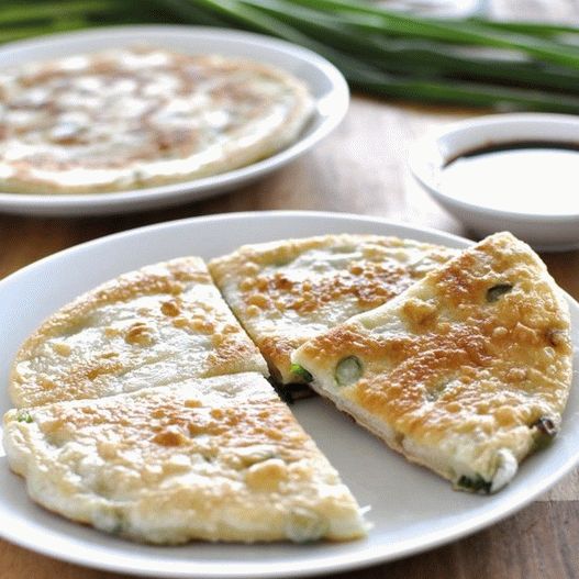 Chinesische Quesadilla mit Frühlingszwiebeln