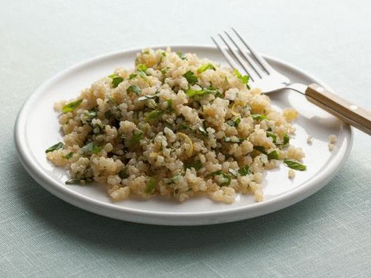 Foto von Quinoa mit Kräutern