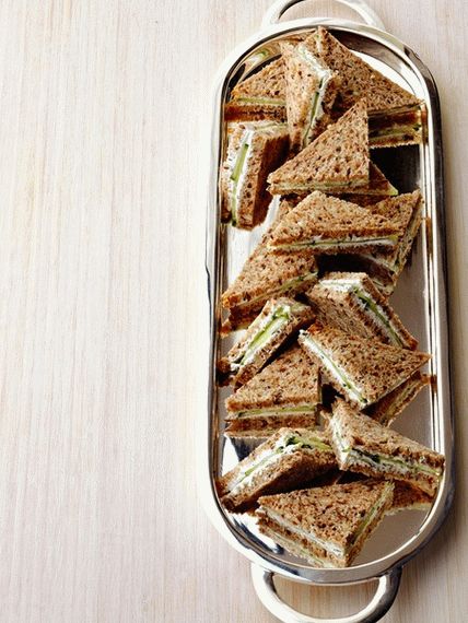Photo Club Sandwiches (Club Sandwiches) mit Ziegenkäse und Kräutern