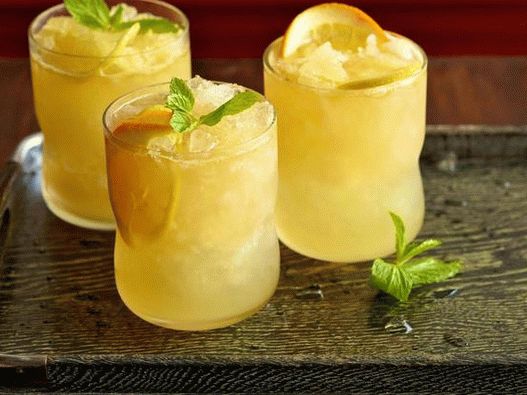 Cocktail Fotografie - Prickelnde Bourbon Limonade