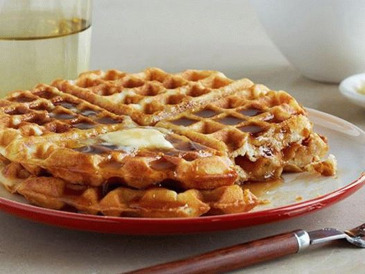 Dish Photography - Klassische knusprige belgische Waffeln
