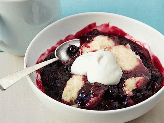 Foto Kobler mit Beeren in einem Slow Cooker