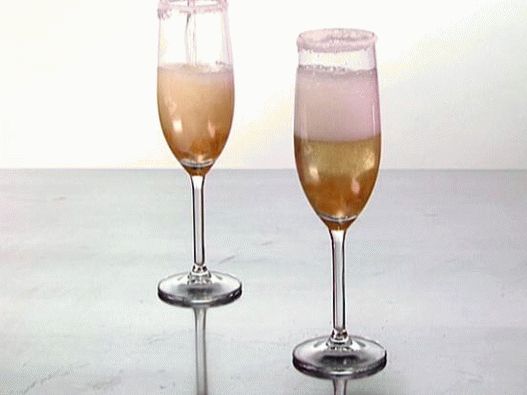 Photo Cocktail mit Champagner und Ingwer
