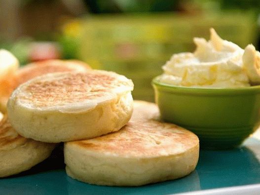 Foto von Krampets mit hausgemachter Butter und Marmelade