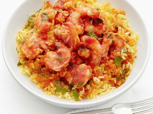 Foto von Garnelen in Curry-Tomatensauce
