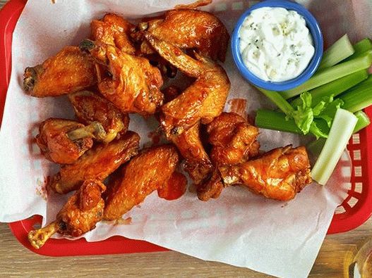 Photo Wings in pikanter Sauce