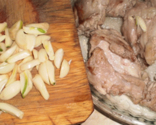 Kaninchen mit Pfifferlingen