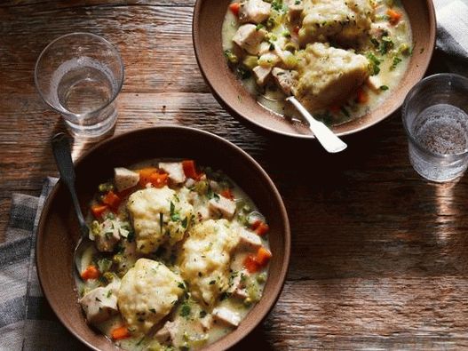Foto Huhn mit Knödel in einem Slow Cooker