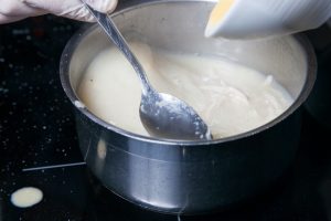 Hühnersuppe mit Zitrone