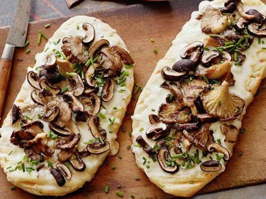 Foto des Gerichts - Gegrillte Tortilla mit Pilzen und Trüffelkäse