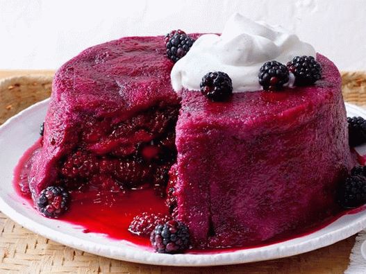 Foto Sommer Blackberry Bread Pudding