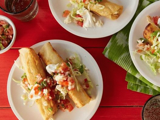 Taco Brötchen mit Hähnchen