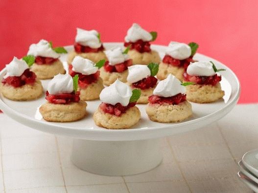 Dish Photography - Tiny Strawberry Shortcakes