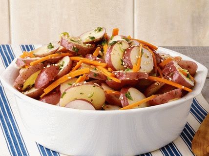 Photo Karotten - Kartoffelsalat mit Sesam
