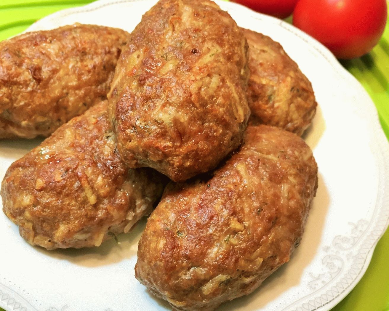 Fleischpastetchen mit Käse