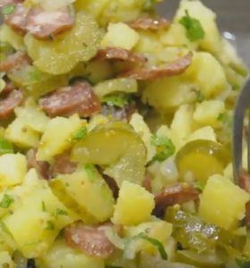 Deutscher Kartoffelsalat mit Jagdwurst - 6
