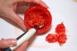 Omelett in der Tomate