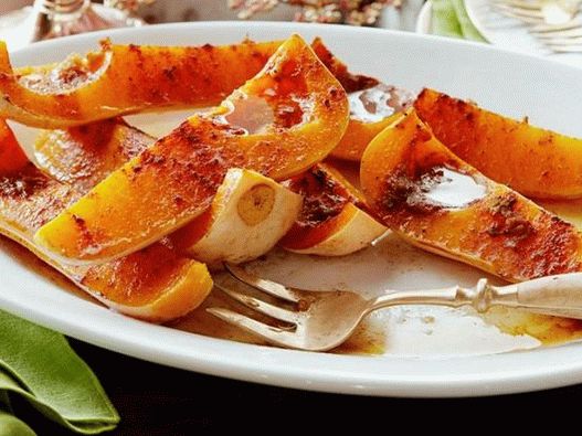 Kürbis mit brauner Butter und Zimt, in Folie gebacken