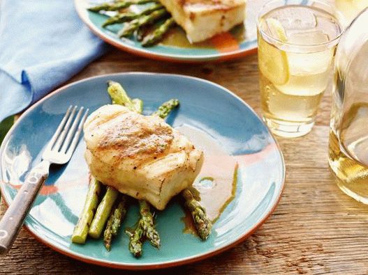 Foto von gegrilltem Heilbutt mit Grillöl