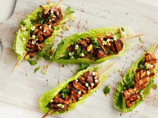 Foto eines panasiatischen Schweinefleischgrills in einer Kokosmarinade