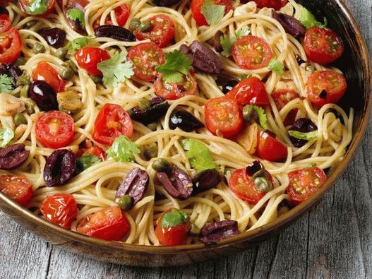 Foto von Pasta Putanesca