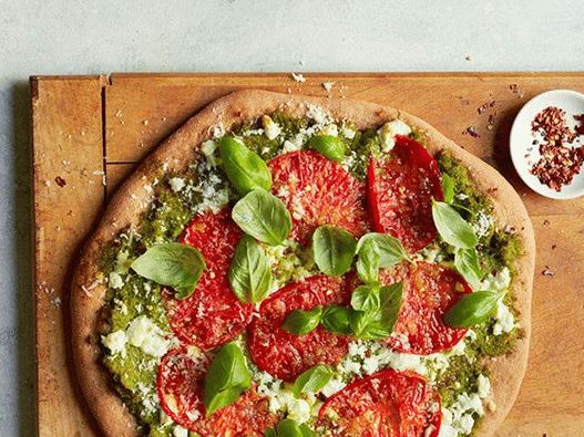 Photo Pizza mit Brokkolipesto