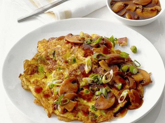 Chinesisches Omelett Fu-Yang mit Pilzsauce